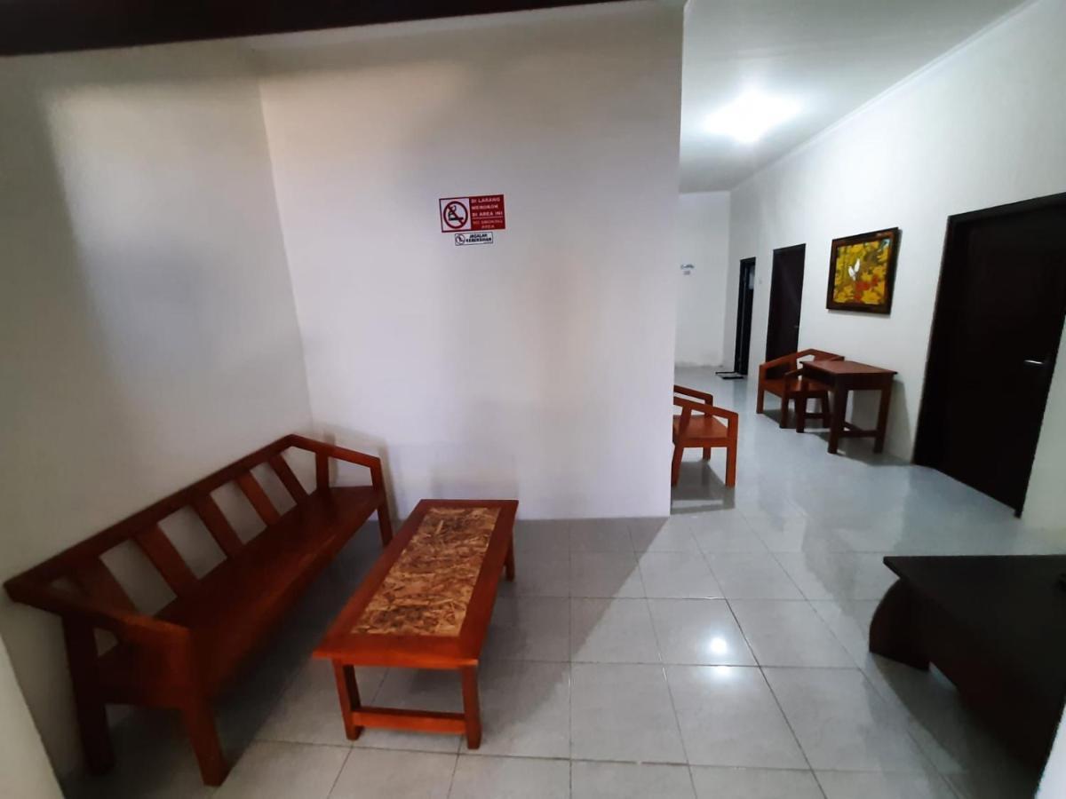 999 KHS Homestay Gilimanuk Luaran gambar